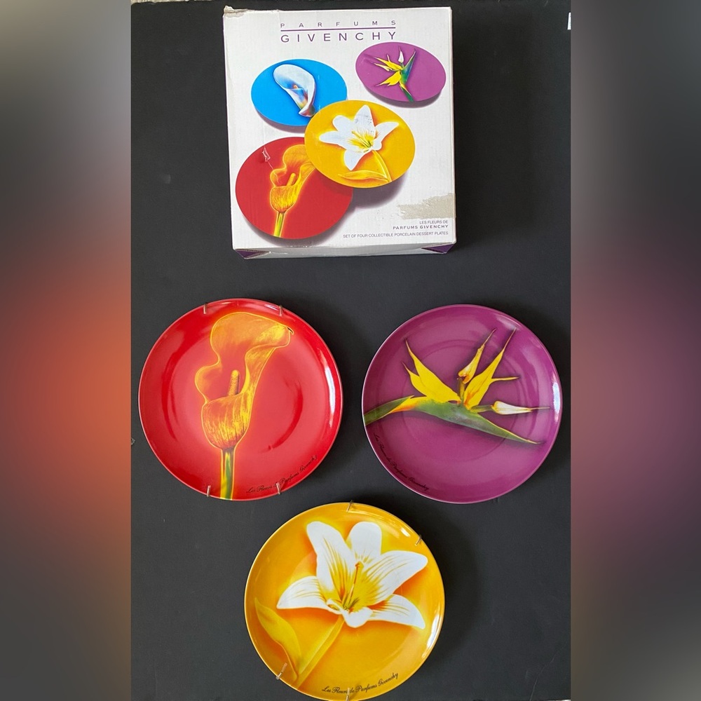 Vintage Set of 3 Givenchy Paris Porcelain 8" Vibrant Dessert Plates Lily Flowers